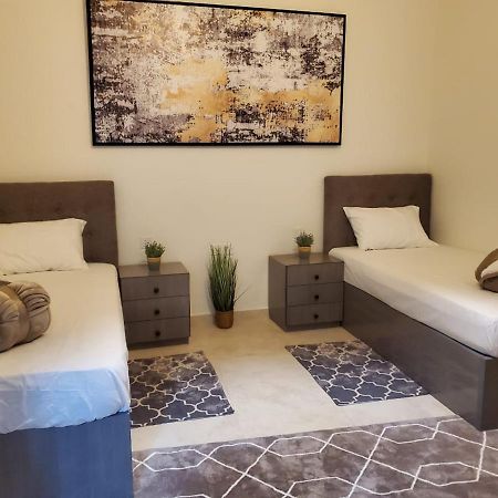 شقة جمان طيبة Joman Taibah Apartment マディーナ エクステリア 写真